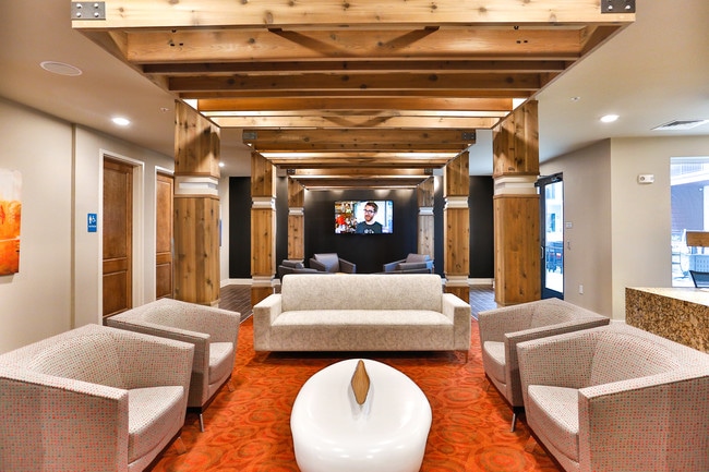 Loft One35 in Charlotte, NC - Building Photo - Interior Photo