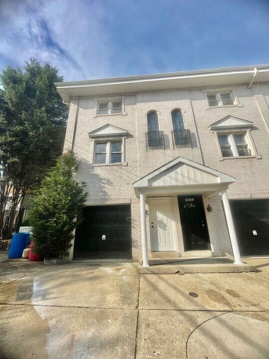 2321 Athena St in Pittsburgh, PA - Building Photo
