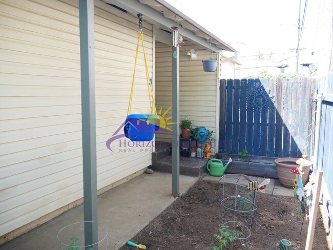 10421 Abington Way in Rancho Cordova, CA - Building Photo - Building Photo