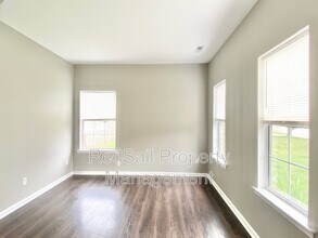 6205 Calvert Ct in Suffolk, VA - Building Photo - Building Photo