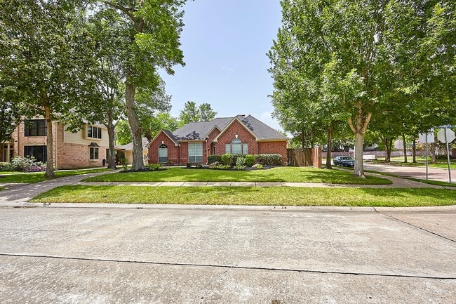 6734 Wildacre Dr in Sugar Land, TX - Building Photo - Building Photo