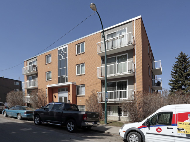 Westward Terrace in Calgary, AB - Building Photo - Building Photo