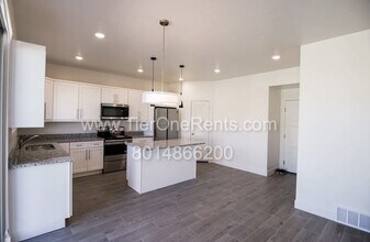 148 W Autumn Ln in Saratoga Springs, UT - Building Photo - Building Photo