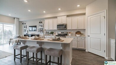 1103 Meadowlark Dr in Fogelsville, PA - Building Photo - Building Photo