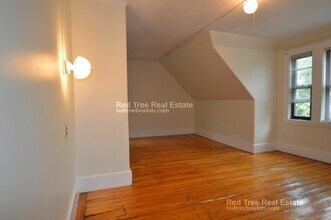 31 Quint Ave in Boston, MA - Building Photo - Building Photo