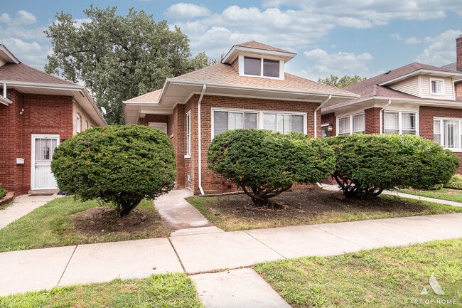 property at 7649 S Paxton Ave