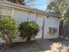 2207 32nd St in Lubbock, TX - Building Photo