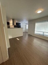 Fireside Apartments in Redmond, WA - Building Photo - Interior Photo