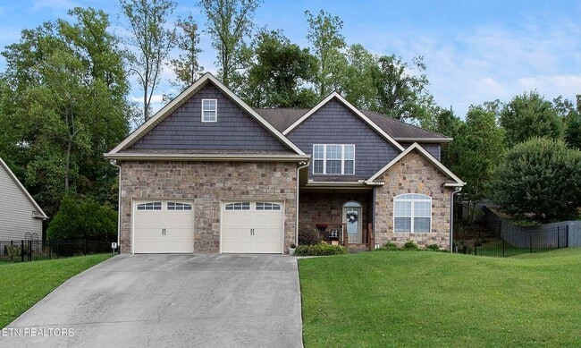property at 5024 Morningstar Ln