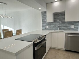 3095 N Course Dr in Pompano Beach, FL - Building Photo
