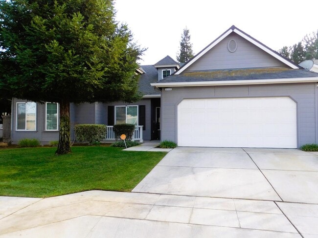 property at 5189 W Beechwood Ave