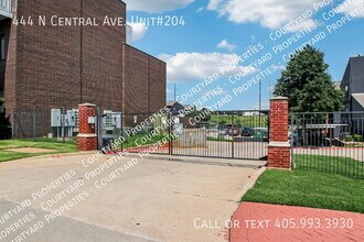 444 N Central Ave in Oklahoma City, OK - Foto de edificio - Building Photo