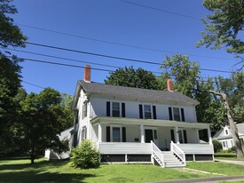 14 S Chestnut St in Augusta, ME - Building Photo