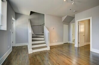 1902 W 21st Pl, Unit CH in Chicago, IL - Building Photo - Building Photo