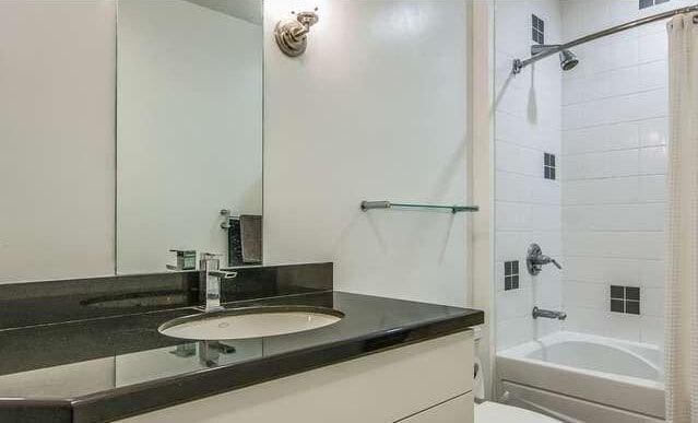 1100 Wilshire Blvd, Unit 1904 in Los Angeles, CA - Building Photo - Building Photo