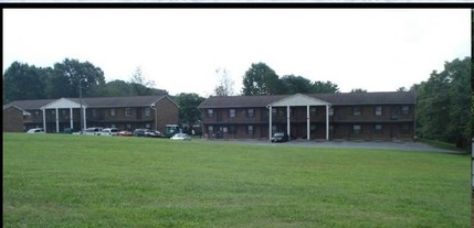 Woodbriar Apartments in Rural Hall, NC - Building Photo - Building Photo