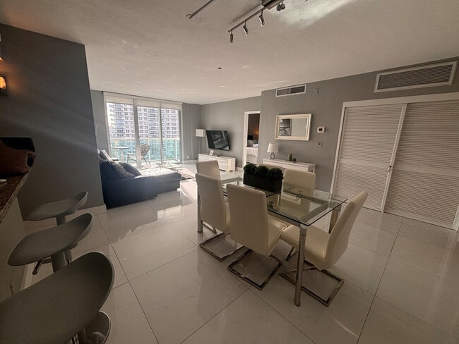 3801S S Ocean Dr in Hollywood, FL - Building Photo - Building Photo