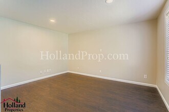 762 SE 60th Ave in Hillsboro, OR - Building Photo - Building Photo