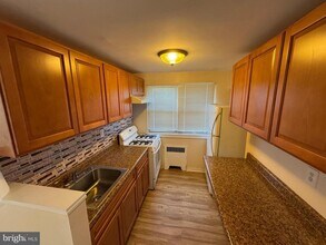 1301 E Upsal St in Philadelphia, PA - Building Photo - Building Photo