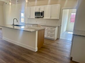 4780 Holiday Dr, Unit A in Fairfield, OH - Building Photo - Building Photo