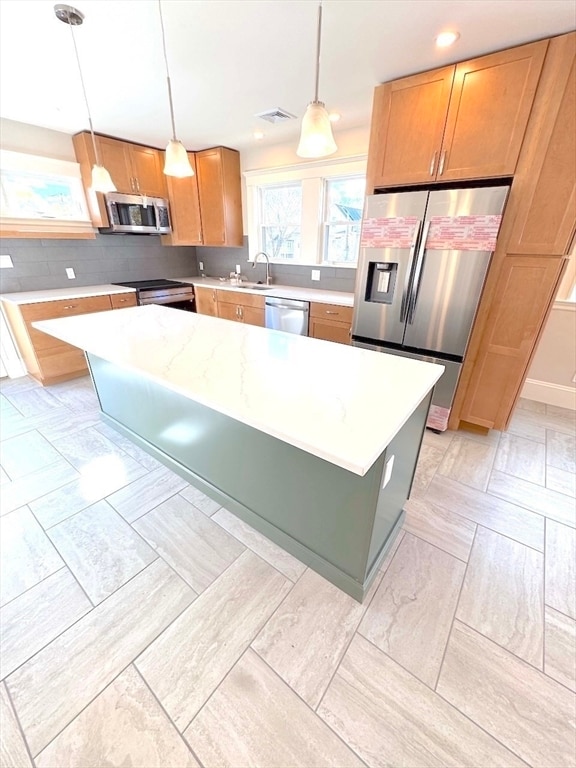 14 White St in Arlington, MA - Building Photo - Building Photo