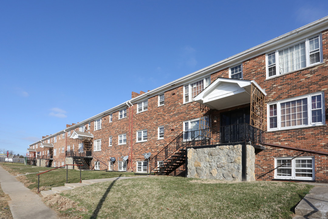 Surfside Green in Lexington, KY - Building Photo