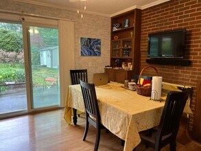 864 Hutcheson Dr in Blacksburg, VA - Building Photo - Building Photo