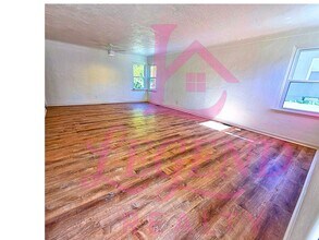 10917 Pear Tree Ln in St. Ann, MO - Building Photo - Building Photo