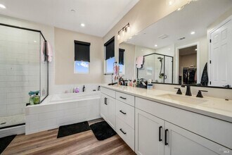 1245 Pacific Pl in Dixon, CA - Building Photo - Building Photo