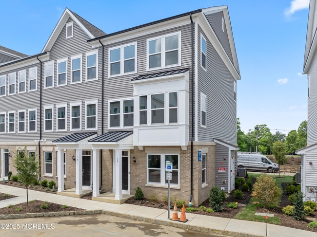 74 Driftwood Cir