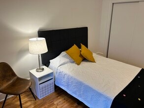 1044 Mackay Rue in Montréal, QC - Building Photo - Building Photo