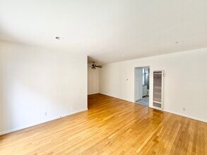 1320 Ridgeley Dr in Los Angeles, CA - Building Photo - Building Photo