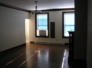 20 N Carey St, Unit 3 in Baltimore, MD - Foto de edificio - Building Photo