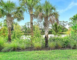 5766 SE Edgewater Cir in Stuart, FL - Building Photo