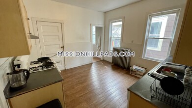 34 Cherokee St, Unit 3 in Boston, MA - Building Photo - Building Photo