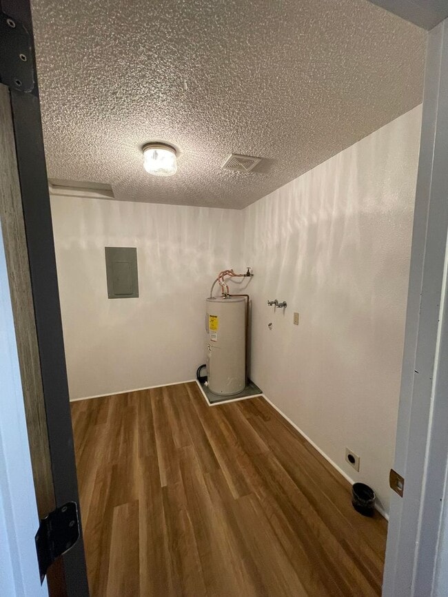 2329 Eberlein Ave in Klamath Falls, OR - Building Photo - Building Photo