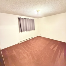 2121 E Upriver Dr in Spokane, WA - Building Photo - Building Photo