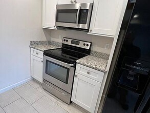 13712 Fox Hill Dr in Gulfport, MS - Building Photo - Building Photo