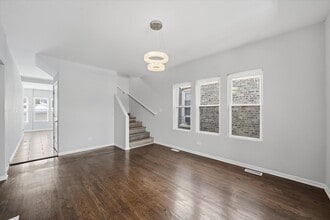 7940 S Perry Ave in Chicago, IL - Building Photo - Building Photo