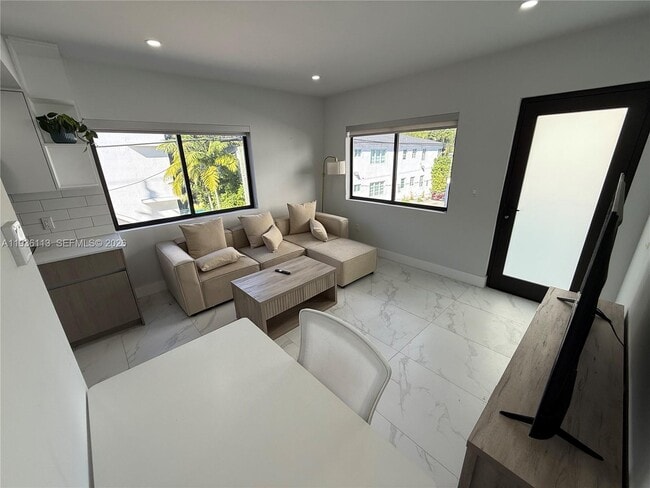 property at 944 Jefferson Ave