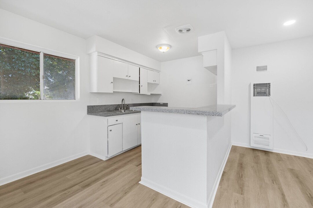 1849 E Adams Ave in Orange, CA - Building Photo