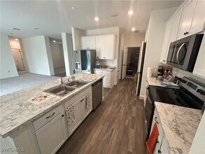 1017 NW 37th Ave in Cape Coral, FL - Building Photo - Building Photo