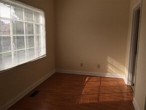 1830 Enslow Ave in Huntington, WV - Building Photo - Building Photo