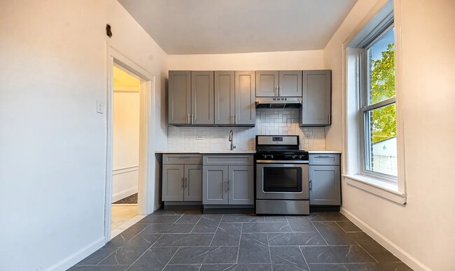 586 Remsen Ave, Unit 2F