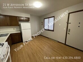 21 Jefferson St in Oswego, IL - Building Photo - Building Photo
