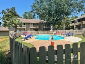 2036 Sea Cliff Dr N in Daphne, AL - Building Photo - Building Photo