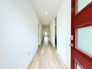 8004 City Top Blvd in Austin, TX - Building Photo - Building Photo