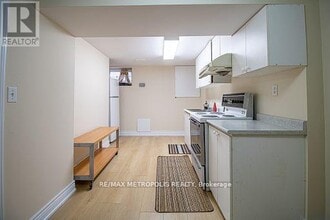 37 Albacore Crescent in Toronto, ON - Building Photo - Building Photo