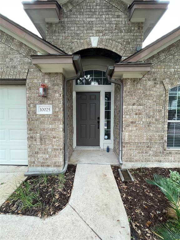 10025 Mount Rainier Dr in Austin, TX - Building Photo - Building Photo
