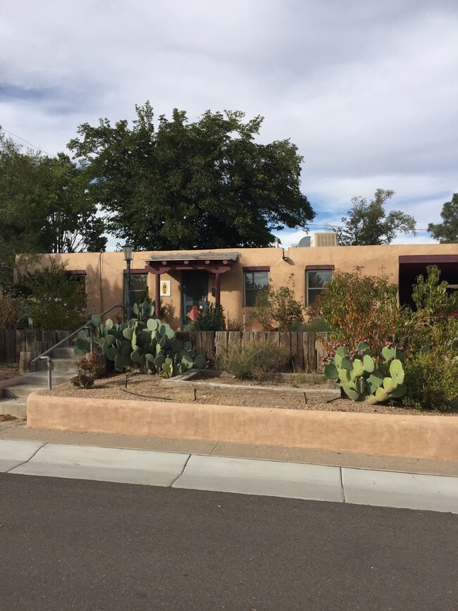 2815 Rio Vista Ct SW